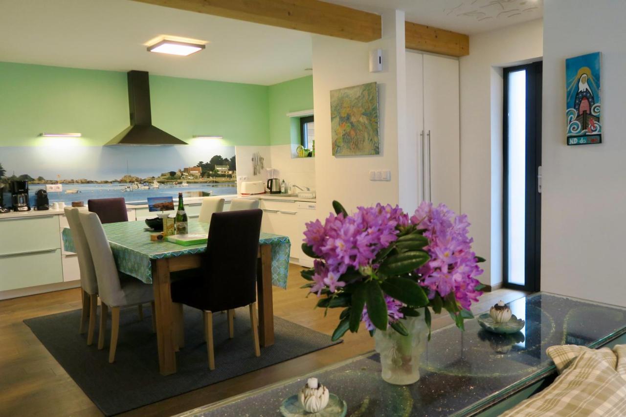 Villa À L'Accostage à Trégastel Extérieur photo